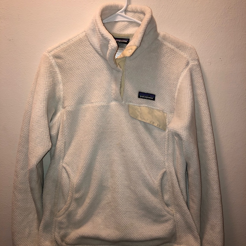 Cream Patagonia pullover